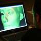 Dos momentos del trabajo de TrigonArt con el busto de Nefertiti. Fotos: TrigonArt